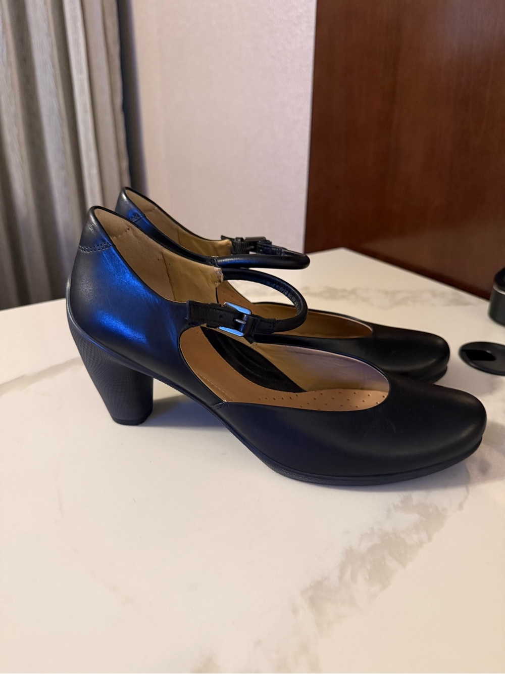 ECCO Shape Sculptured 65 Black Leather Mary Jane Block Heel Pump Shoes Size 10.5
